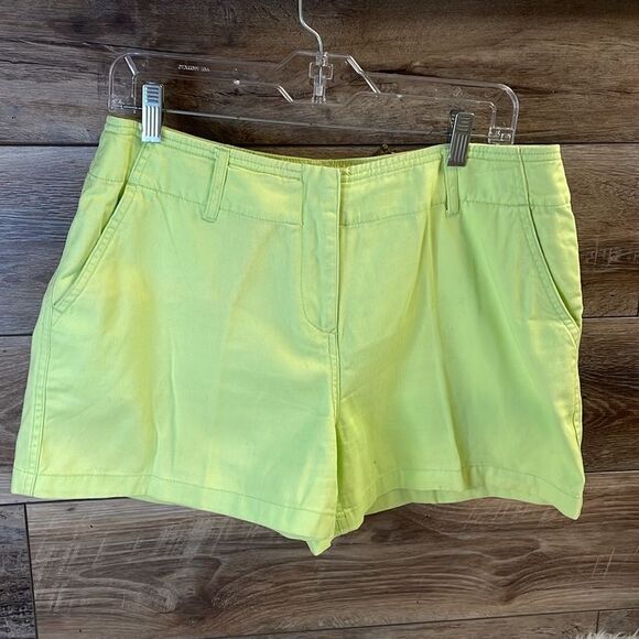 BAY STUDIOS Khakis Ladies Sherbert Green  Cotton Chino Shorts Size 10 - Picture 3 of 9